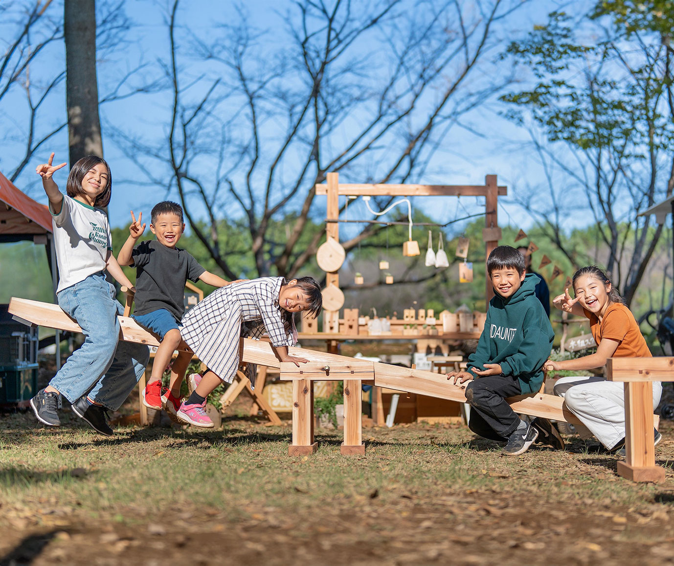 組み立て式木製遊具「ツギタシーソー」