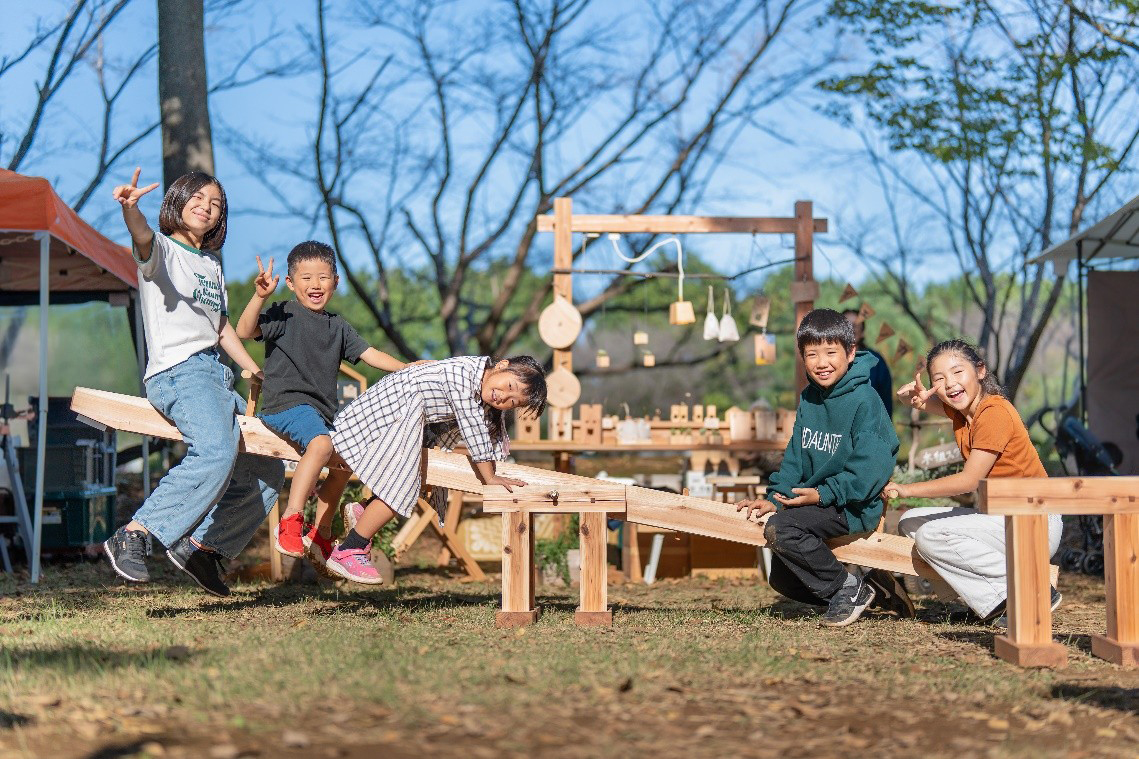 組み立て式木製遊具 「ツギタシーソー」 組み立て式木製遊具 「ツギタシーソー」